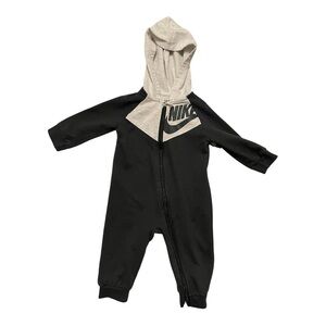 Nike 12M One Piece